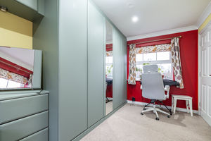 Bedroom- click for photo gallery